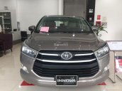 Bán Toyota Innova 2.0E năm 2018, màu xám, 746tr