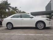 Bán Toyota Camry 2.0E Facelift 2018 giá cạnh tranh, đủ màu, giao ngay, LH: 0948057222