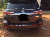 Bán Toyota Fortuner năm 2017, màu xám