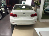 New 100% - Bán BMW 3 Series 320i 2017 màu trắng, nhập khẩu nguyên chiếc - Giao xe ngay trong tháng 04/2018