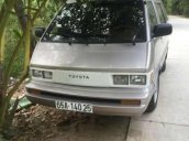 Cần bán xe Toyota Van 1983, màu bạc giá cạnh tranh