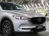 Mazda Bình Tân cần bán xe CX-5 2.5L 2WD 2018 màu trắng, hỗ trợ vay 90%, xe giao ngay. Lh 0869919151 gặp Phúc Thịnh