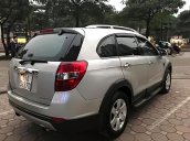 Bán Chevrolet Captiva 2.0 Max 2010, màu bạc ít sử dụng