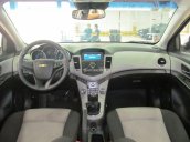 Cần bán Chevrolet Cruze 1.4MT đời 2014, màu trắng