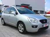 Cần bán xe Kia Carens 2.0 MT đời 2016, màu bạc, giá chỉ 4xx triệu