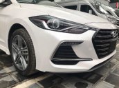 Bán xe Hyundai Elantra 2018, màu trắng, nhập khẩu