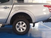 Bán xe Mitsubishi Triton đời 2017, màu bạc, nhập khẩu chính hãng