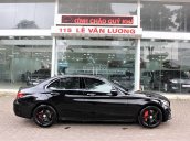 Cần bán xe Mercedes C250 AMG sản xuất 2015, màu đen