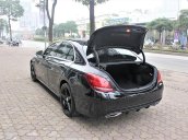 Cần bán xe Mercedes C250 AMG sản xuất 2015, màu đen