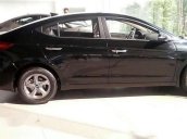 Bán Hyundai Elantra đời 2018, màu đen