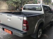 Cần bán gấp Toyota Hilux MT đời 2013 số sàn giá cạnh tranh