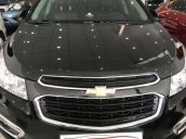 Bán Chevrolet Cruze 1.6 MT 2017, màu đen  