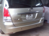 Cần bán xe Toyota Innova sản xuất 2009 màu bạc, giá 400 triệu, xe gia đình sử dụng