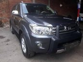 Cần bán Toyota Fortuner đời 2010, màu xám