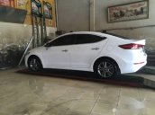 Bán Hyundai Elantra sản xuất 2016, màu trắng 