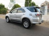 Bán xe Toyota Fortuner sản xuất 2012, màu bạc 