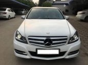 Cần bán Mercedes C250 2011, màu trắng chính chủ