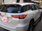 Bán Toyota Fortuner sản xuất 2017, màu trắng 