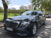 Cần bán xe Mercedes-Benz E200 sản xuất 2017, màu đen, 1 tỷ 830 triệu