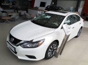 Bán xe Nissan Teana SL năm sản xuất 2018, màu trắng, xe nhập