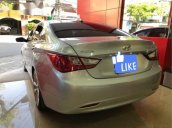 Cần bán Hyundai Sonata năm 2010, màu bạc, nhập khẩu xe gia đình, 510tr