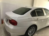 Chính chủ bán BMW 3 Series 320i 2010, màu trắng, nhập khẩu