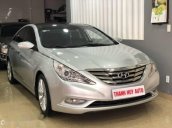 Cần bán Hyundai Sonata năm 2010, màu bạc, nhập khẩu xe gia đình, 510tr
