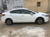 Bán xe Kia Cerato sản xuất 2016, màu trắng  