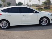 Cần bán gấp Ford Focus Sport đời 2015, màu trắng giá cạnh tranh