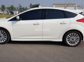 Cần bán gấp Ford Focus Sport đời 2015, màu trắng giá cạnh tranh