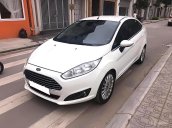 Bán Ford Fiesta sản xuất năm 2014, màu trắng còn mới, giá 445tr