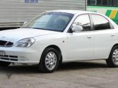 Cần bán Daewoo Nubira 2012, màu trắng xe gia đình, giá 135tr