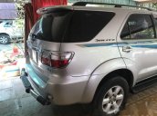 Bán ô tô Toyota Fortuner 2010, màu bạc giá cạnh tranh