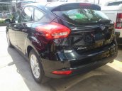 Cần bán xe Ford Focus Trend Hatchback đời 2018, màu đen, thanh toán 150 triệu nhận xe mới