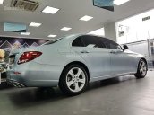 Bán xe Mercedes E250 bạc 2017, thanh toán 700 triệu nhận xe với gói vay ưu đãi