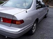 Cần bán lại xe Toyota Camry đời 2001, xe nhập chính chủ