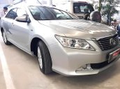 Bán Toyota Camry 2.0E sản xuất 2013, màu bạc