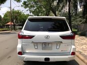 Cần bán gấp Lexus LX 570 đời 2016, màu trắng, nhập khẩu xe gia đình