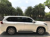 Cần bán gấp Lexus LX 570 đời 2016, màu trắng, nhập khẩu xe gia đình