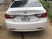 Bán Hyundai Sonata năm sản xuất 2010, màu trắng