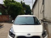 Cần bán lại xe Kia Rondo AT năm sản xuất 2016, màu trắng xe gia đình