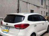 Cần bán lại xe Kia Rondo AT năm sản xuất 2016, màu trắng xe gia đình