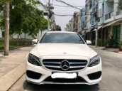 Xe Mercedes C300 AMG sản xuất năm 2016, màu trắng