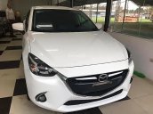 Cần bán gấp Mazda 2 sản xuất 2016, màu trắng chính chủ