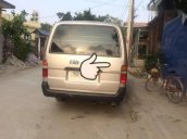 Bán Toyota Van sản xuất năm 2004, màu bạc