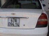 Cần bán gấp Daewoo Nubira năm 2002, màu trắng giá cạnh tranh