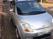 Cần bán gấp Chevrolet Spark MT năm sản xuất 2010 xe gia đình, giá chỉ 140 triệu