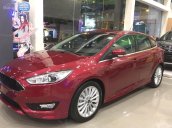 Cần bán xe Ford Focus 1.5L 2018, phim cách nhiệt, bảo hiểm vật chất, DVD, camera