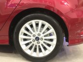 Cần bán xe Ford Focus 1.5L 2018, phim cách nhiệt, bảo hiểm vật chất, DVD, camera