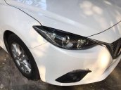 Bán xe Mazda 3 đời 2016, màu trắng, giá 599tr